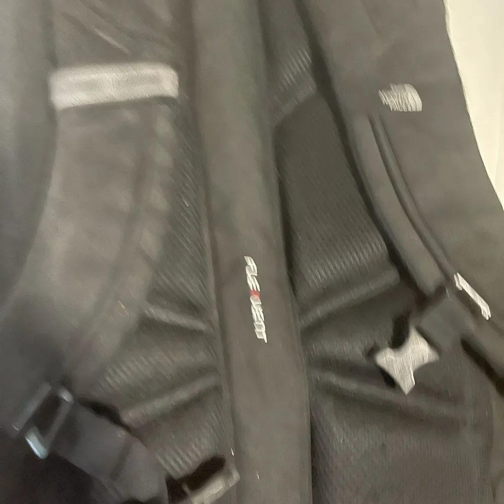The North Face Unisex Black Vault Backpack